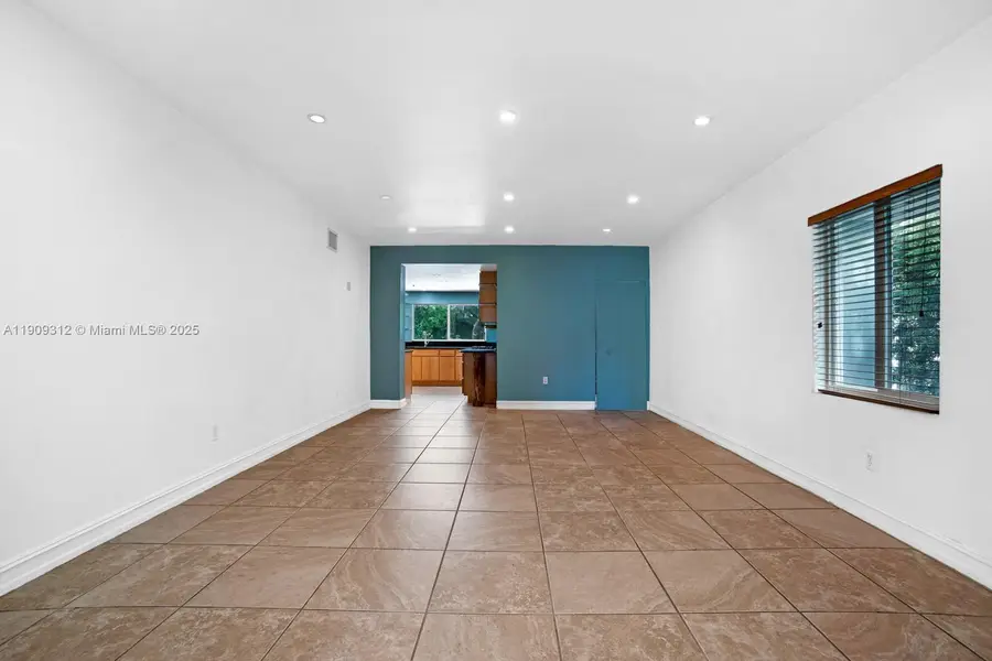 3470 N Meridian Ave, Miami Beach, FL 33140 - Image #3