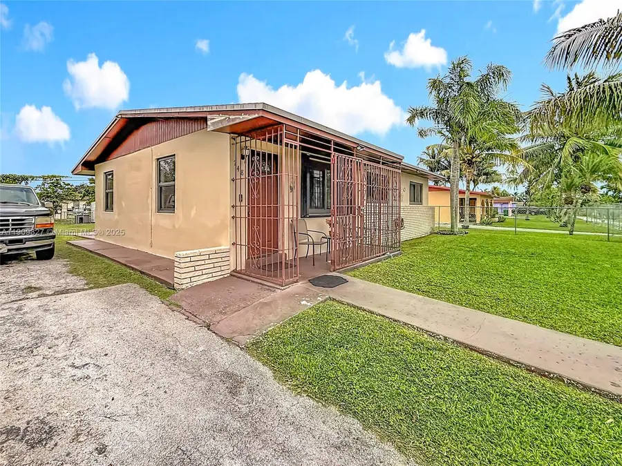 748 NW 2nd St, Florida City, FL 33034 - Image #3