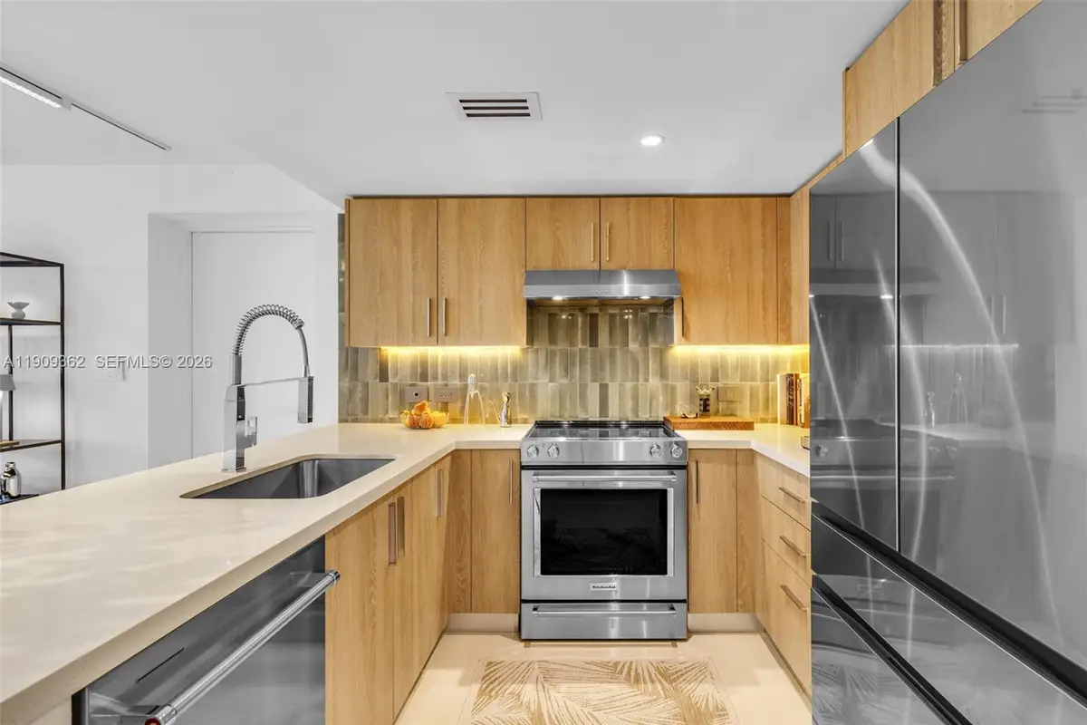 1100 100th St #401, Bay Harbor Islands, FL 33154 - Image #1