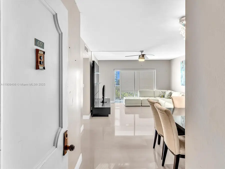 4400 Hillcrest Dr #617B, Hollywood, FL 33021 - Image #3