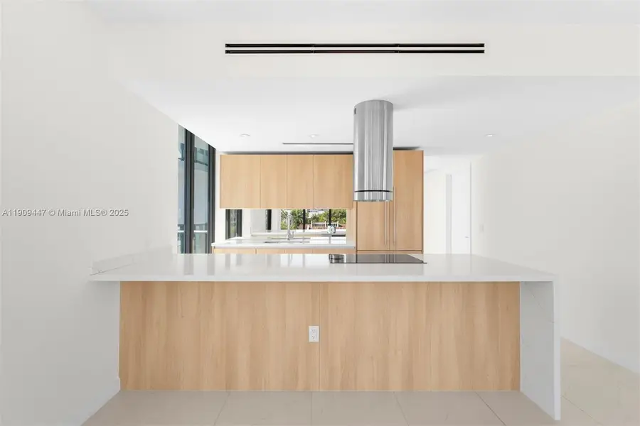 9901 W Bay Harbor Dr #506, Bay Harbor Islands, FL 33154 - Image #2