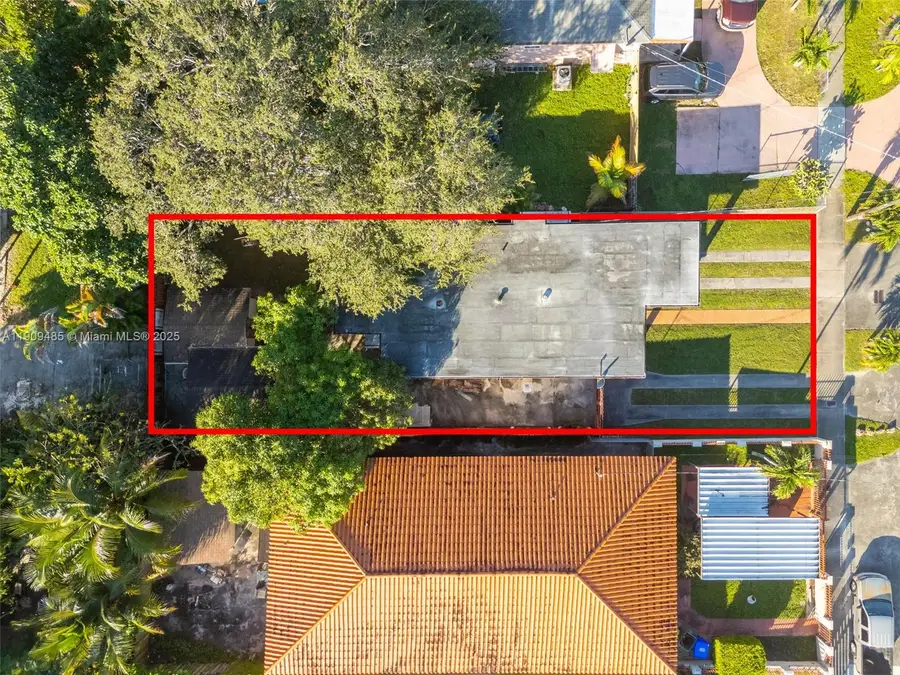 5834 SW 4th St, Miami, FL 33144 - Image #2