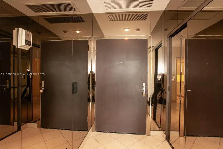 3000 Island Blvd #WSTE1, Aventura, FL 33160 - Image #2