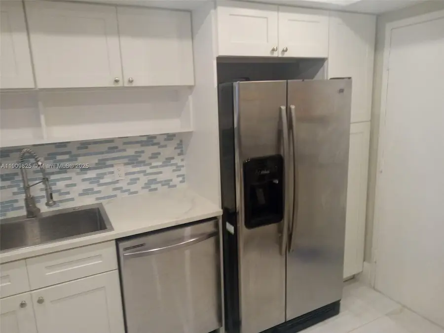 Address Withheld By Seller, Miami, FL 33179 - Image #2