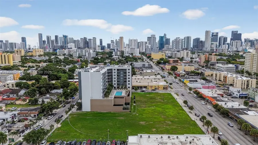 1110 NW 1 St #502, Miami, FL 33128 - Image #2