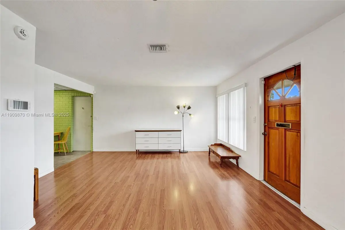 6622 Raleigh St, Hollywood, FL 33024 - Image #1