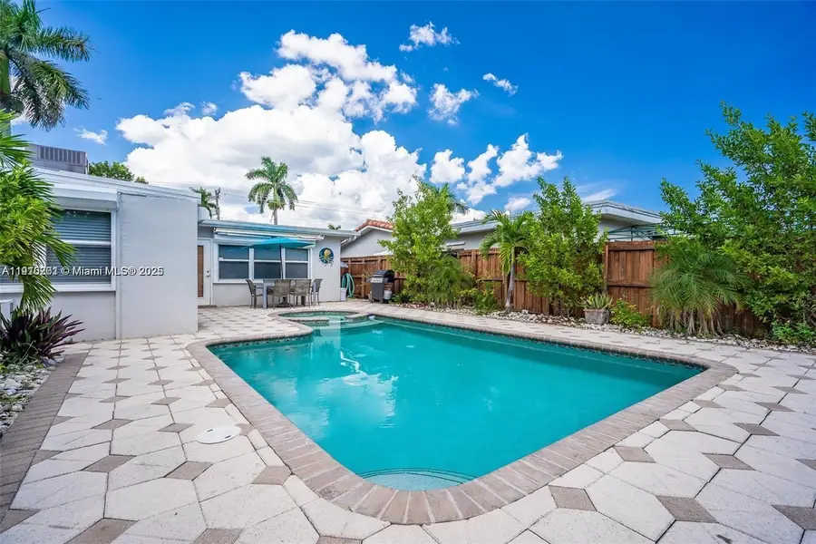 1148 Johnson St, Hollywood, FL 33019 - Image #2