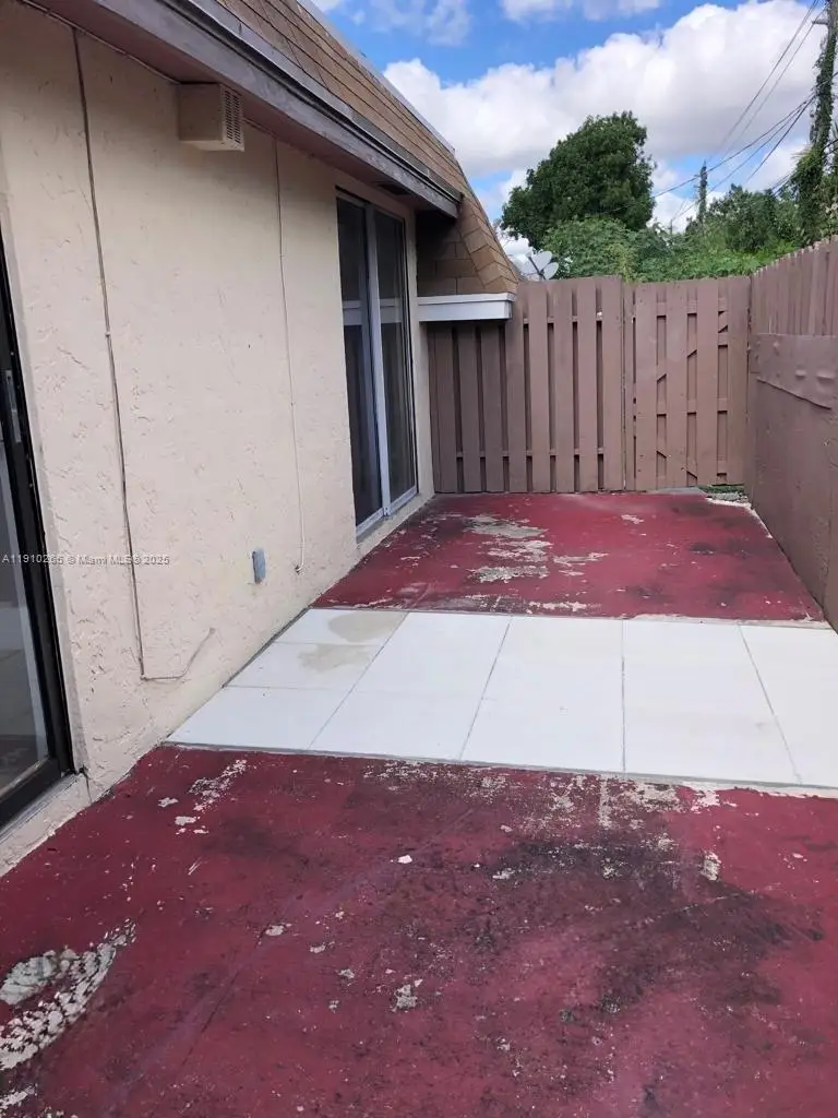 1312 NW 8th Ave, Fort Lauderdale, FL 33311 - Image #2