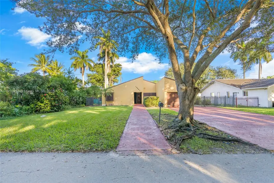10667 NE 11th Ct, Miami Shores, FL 33138 - Image #3