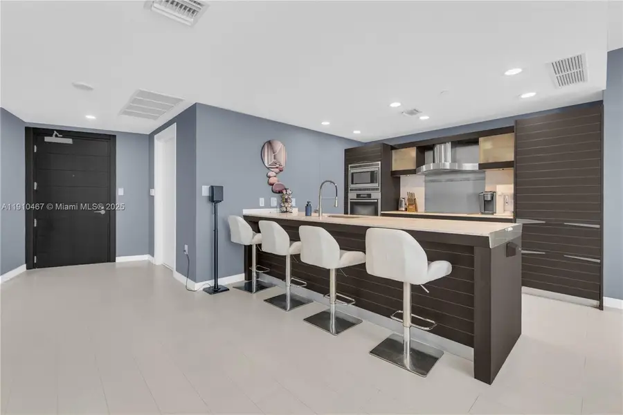 200 Biscayne Boulevard Way #3907, Miami, FL 33131 - Image #3