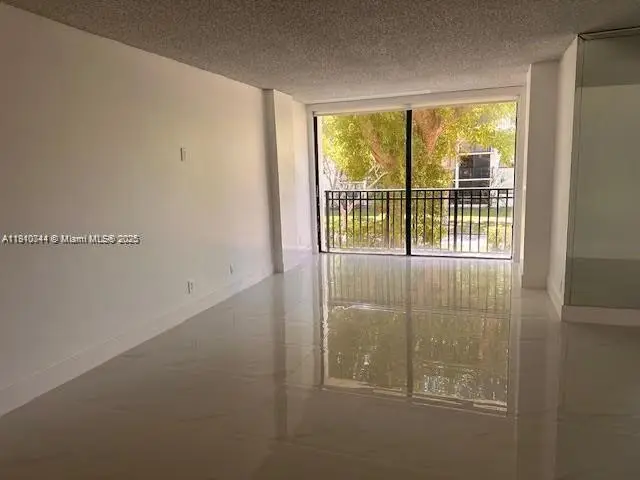 17021 N Bay Rd #221, Sunny Isles Beach, FL 33160 - Image #2