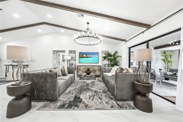 4029 NW 72nd Ave, Coral Springs, FL 33065