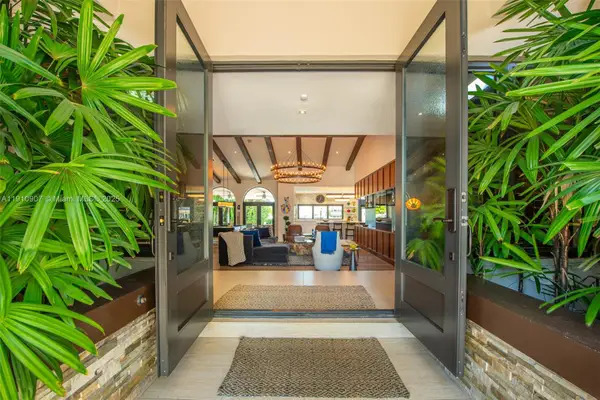 3444 NE 167th St, North Miami Beach, FL 33160