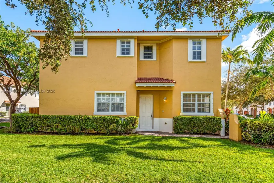 2109 NE 3rd Ct, Homestead, FL 33033 - Image #3