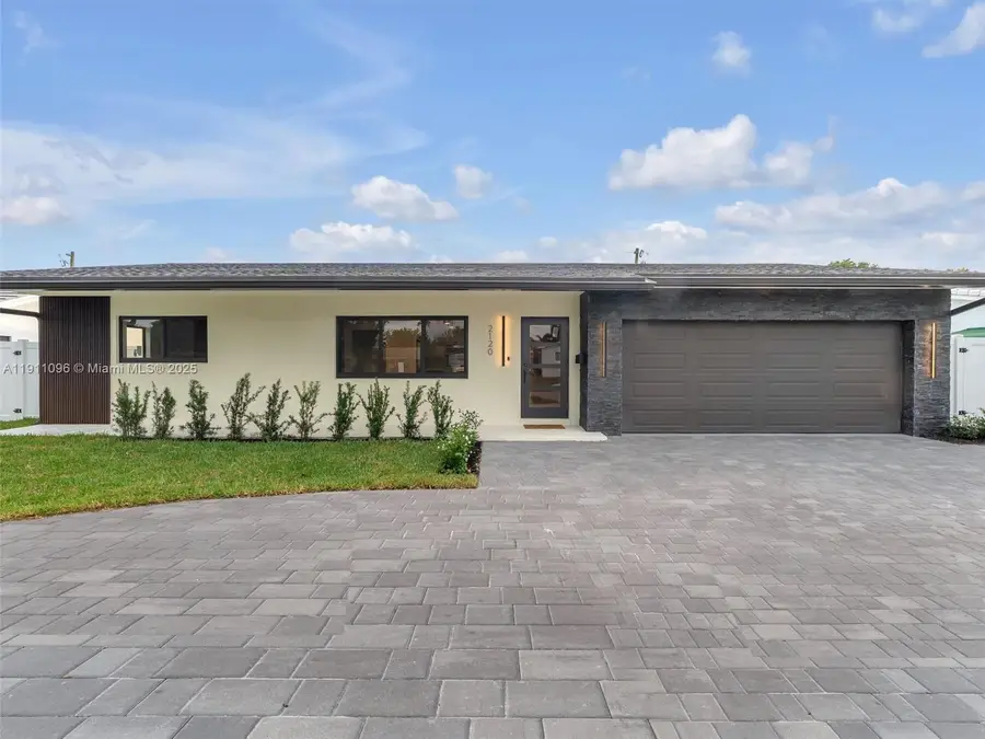 2120 NE 55th Ct, Fort Lauderdale, FL 33308 - Image #2