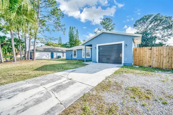 1581 SE Sutton St, Port St Lucie, FL 34983