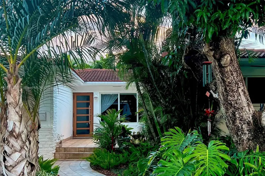 9049 Dickens Ave, Surfside, FL 33154 - Image #2