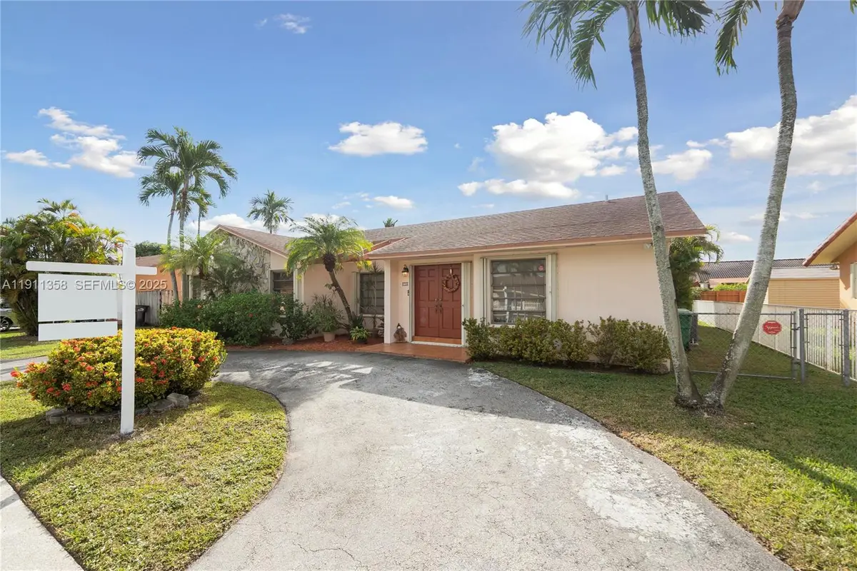 9730 SW 5th St, Miami, FL 33174 - Image #1