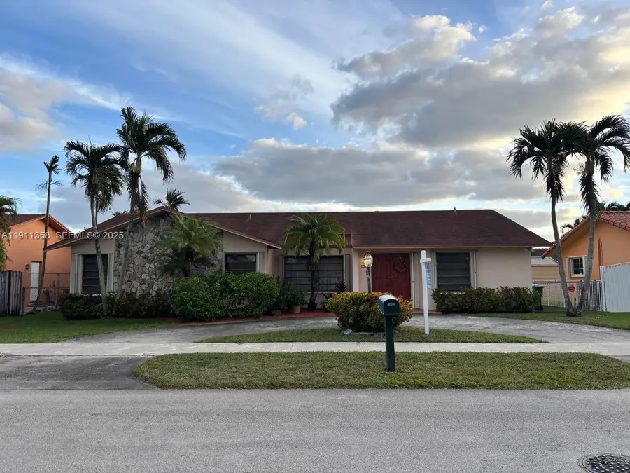 9730 SW 5th St, Miami, FL 33174 - Image #2