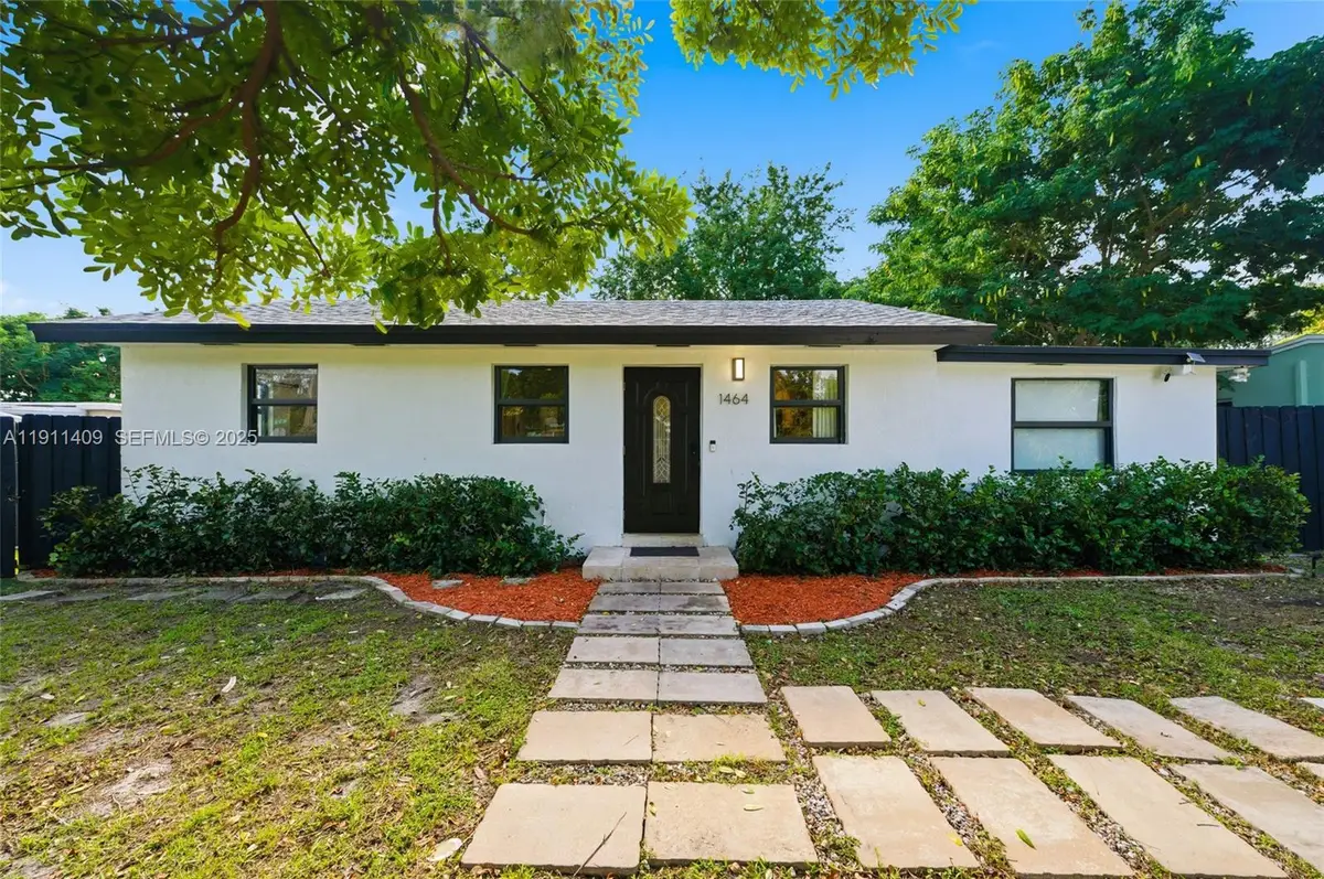 1464 NE 28th St, Pompano Beach, FL 33064 - Image #1