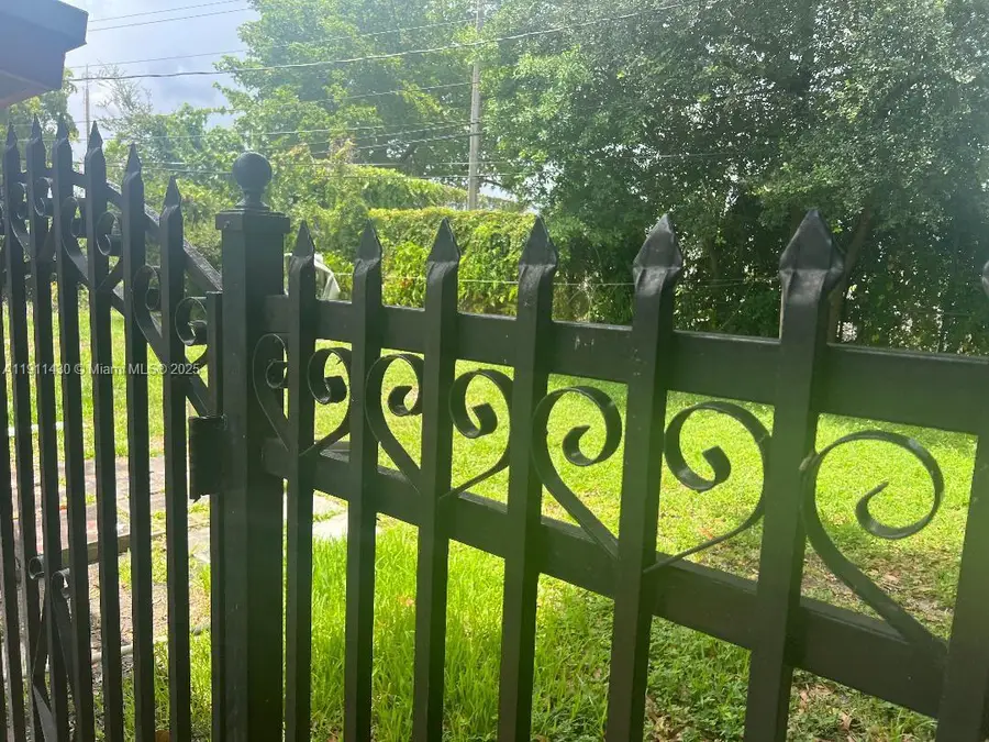 8420 NW 33rd Ave, Miami, FL 33147 - Image #2