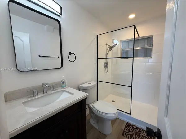 4310 NW 12th Ct #302, Lauderhill, FL 33313