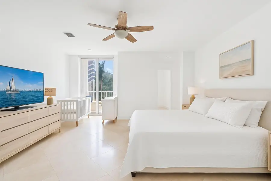 781 Crandon Blvd #106, Key Biscayne, FL 33149 - Image #3