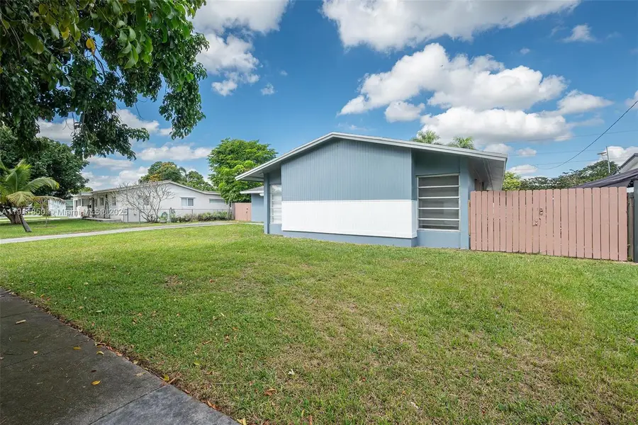 9905 SW 196th St, Cutler Bay, FL 33157 - Image #3