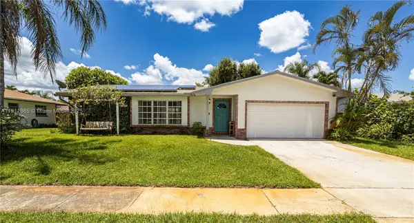 7940 NW 9th St, Margate, FL 33063