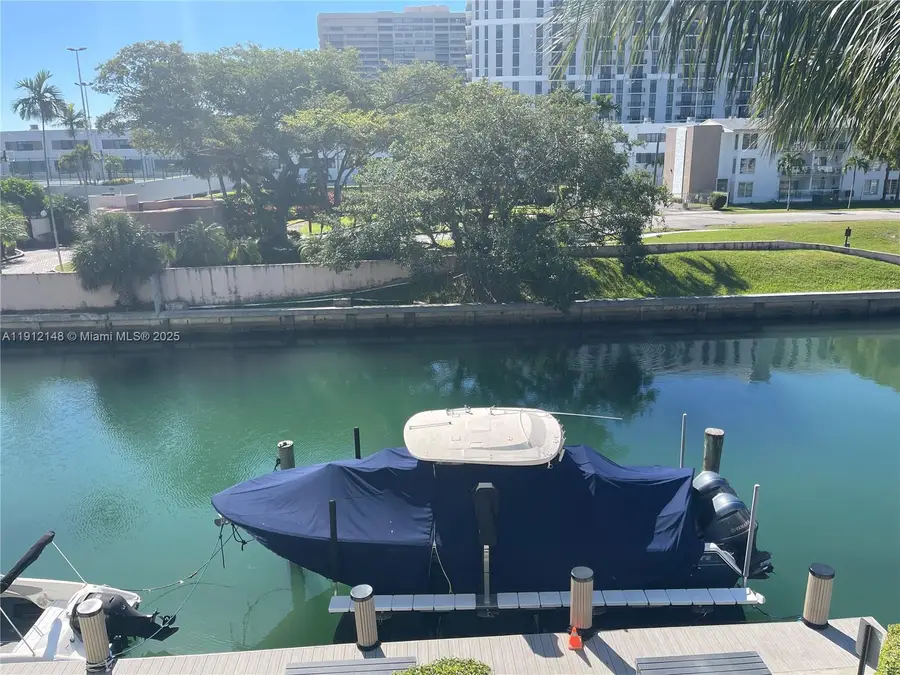 1650 NE 115th St #311, Miami, FL 33181 - Image #2