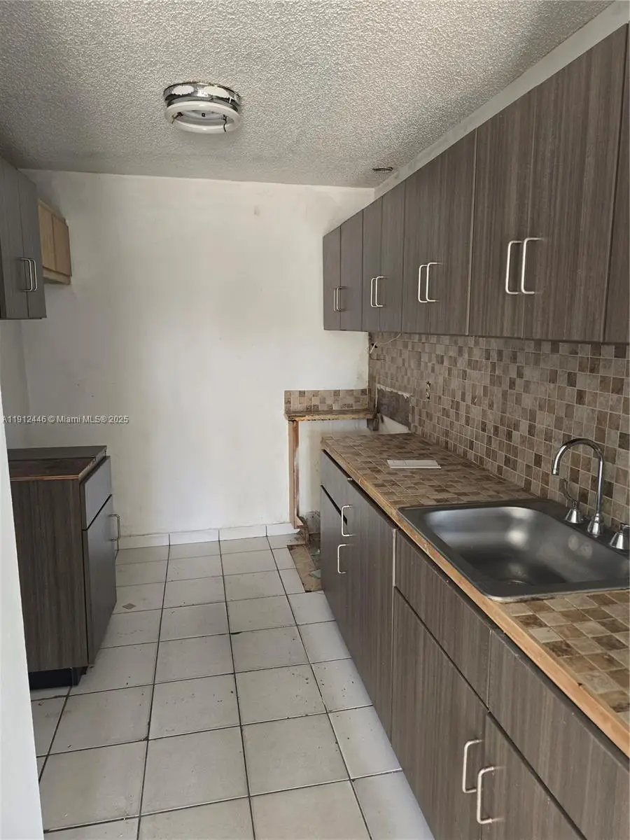 18814 NW 46th Ave, Miami Gardens, FL 33055 - Image #3