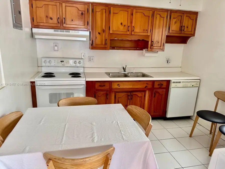 6340 Washington St, Hollywood, FL 33023 - Image #3