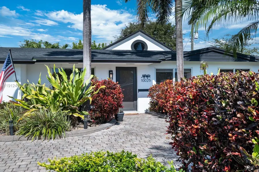 10025 SW 83rd St, Miami, FL 33173 - Image #2