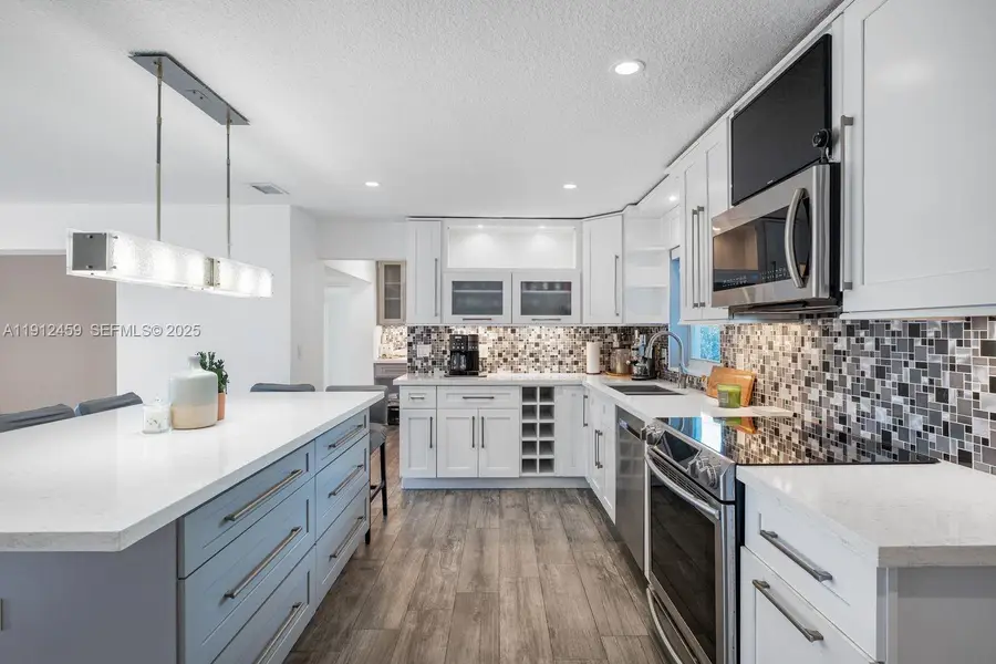 10025 SW 83rd St, Miami, FL 33173 - Image #3