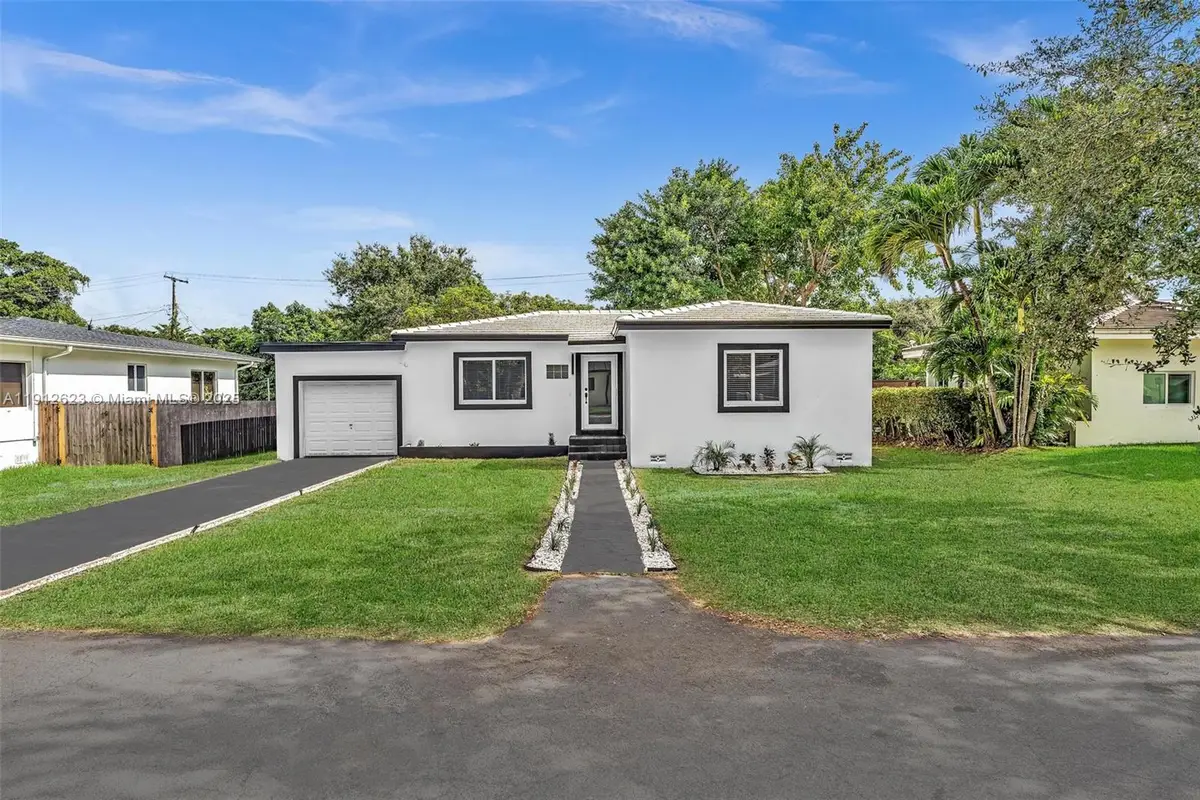 141 NW 89th St, El Portal, FL 33150 - Image #1