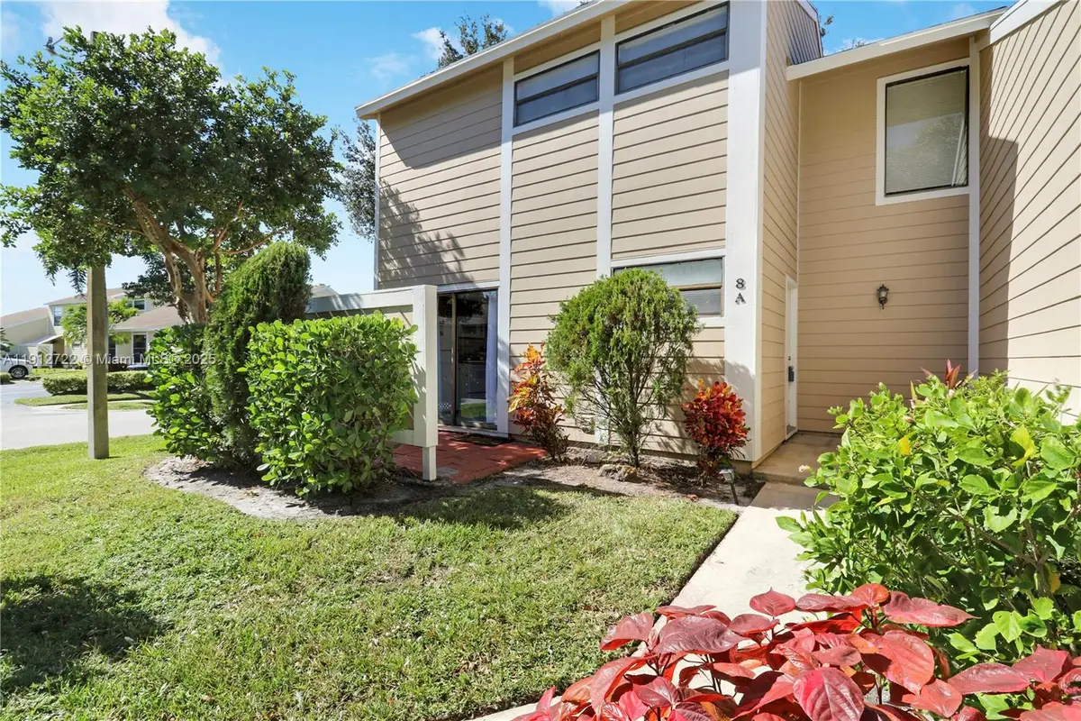 301 Lakewood Drive #8A, Jupiter, FL 33458 - Image #1