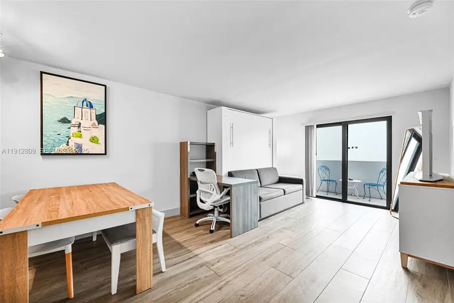 1418 Collins Ave #302, Miami Beach, FL 33139 - Image #3