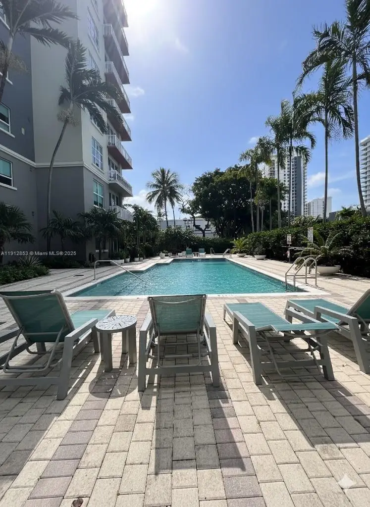 313 NE 2nd St #802, Fort Lauderdale, FL 33301 - Image #2