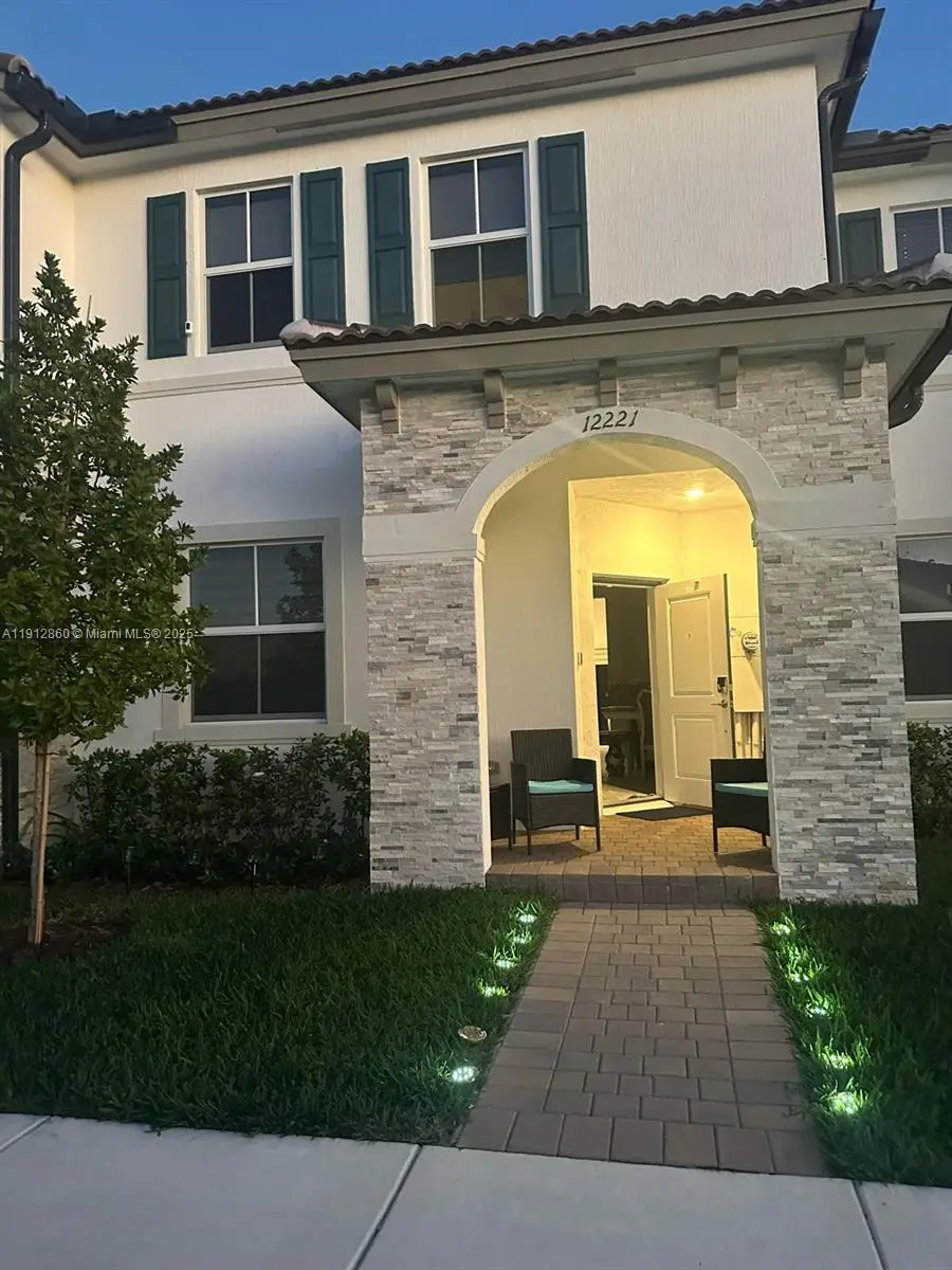 12221 NW 23rd Pl, Miami, FL 33167 - Image #1