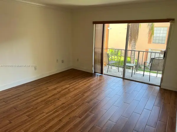 7160 Fairway Dr #J18, Miami Lakes, FL 33014