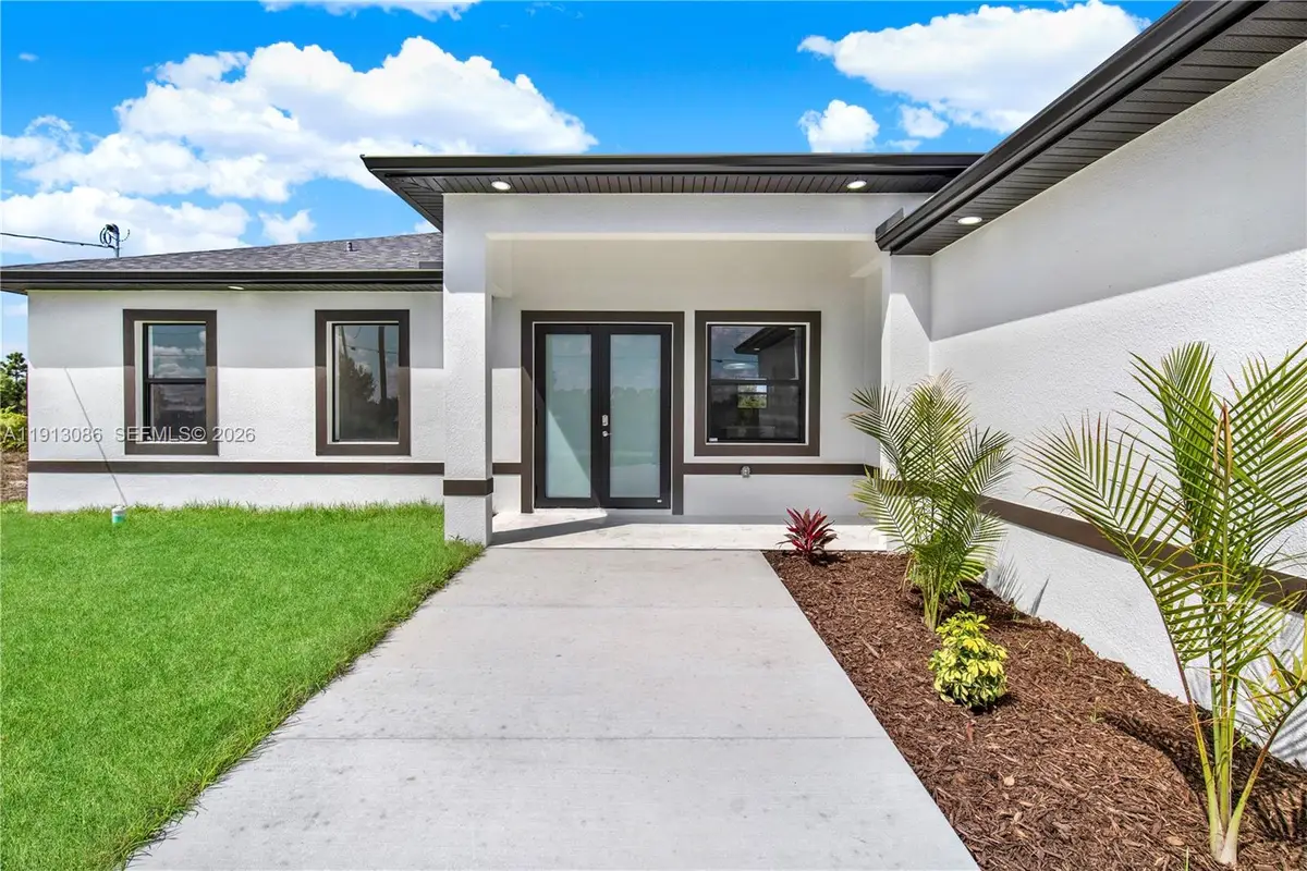 916 Manresa Ave S, Lehigh Acres, FL 33974 - #1