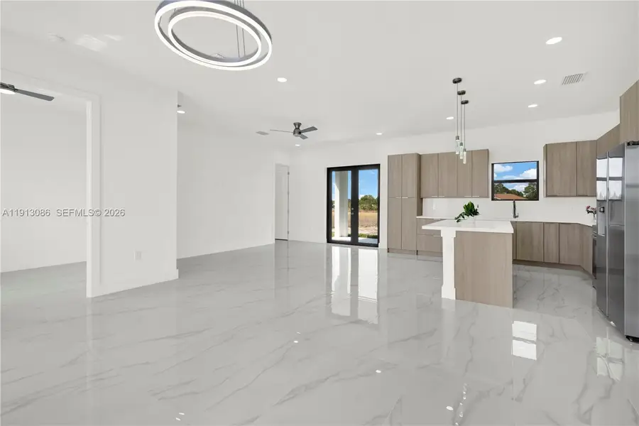 916 Manresa Ave S, Lehigh Acres, FL 33974 - #3