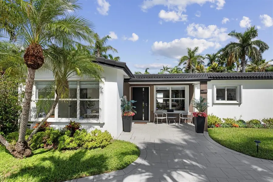 1115 N 13th Ter, Hollywood, FL 33019 - Image #2