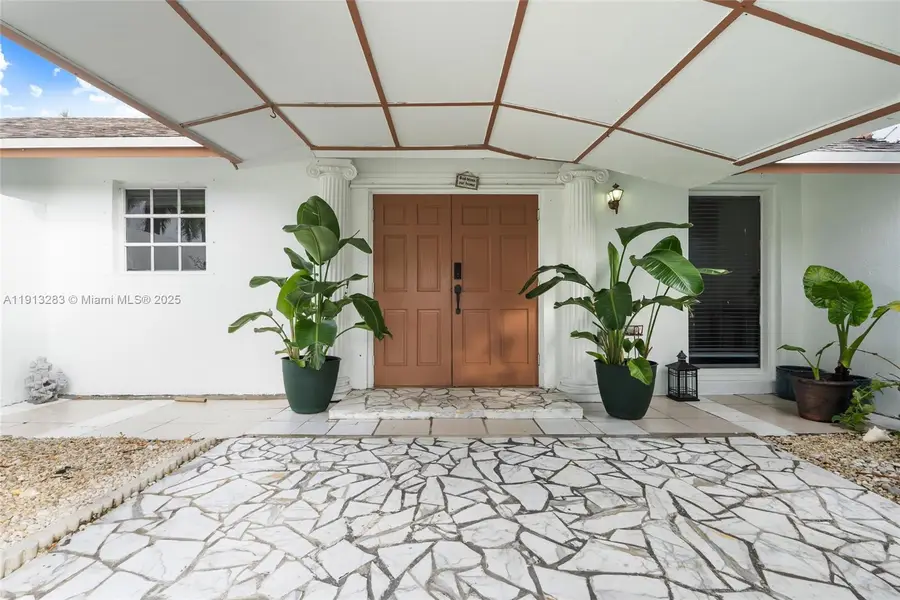 12535 SW 219th St, Miami, FL 33170 - Image #3