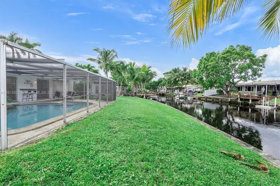 1951 NW 33rd Ct, Oakland Park, FL 33309 - Image #2
