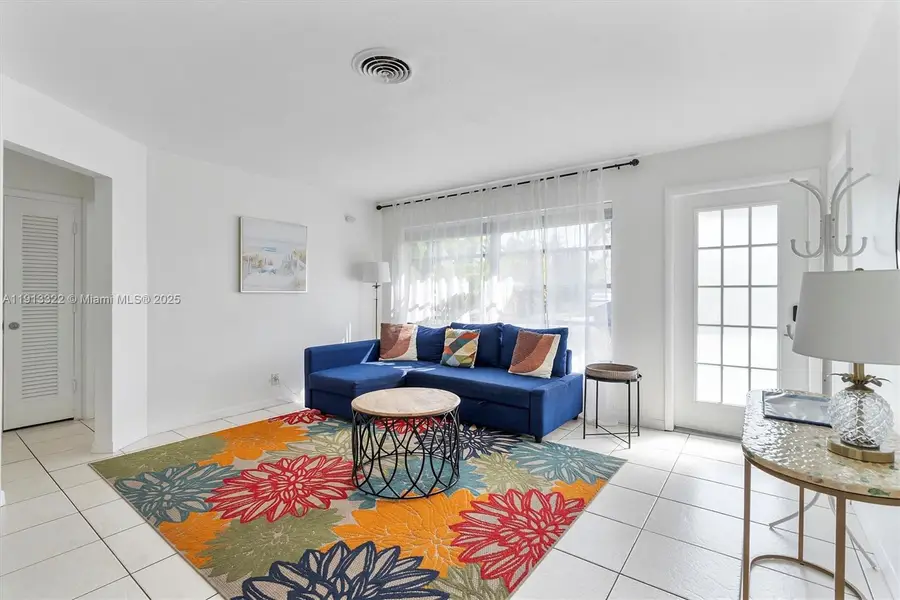 1951 NW 33rd Ct, Oakland Park, FL 33309 - Image #3