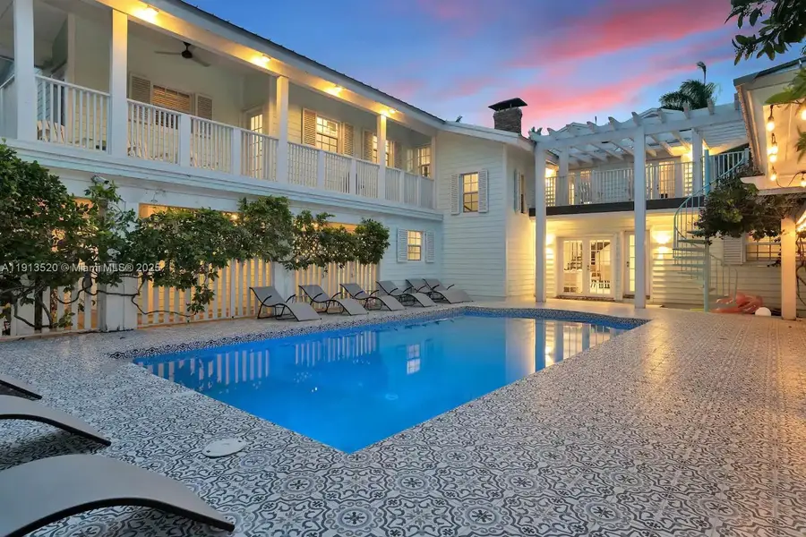 1025 N Southlake Dr, Hollywood, FL 33019 - Image #2