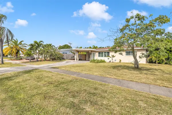 2221 NE 61st Ct, Fort Lauderdale, FL 33308