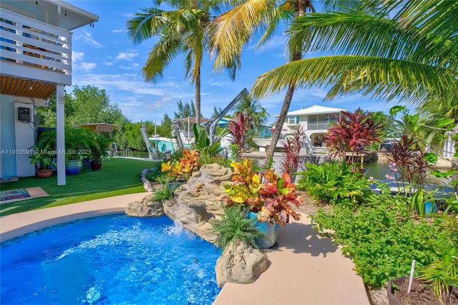 29039 Cedar Dr, Big Pine Key, FL 33043 - Image #2