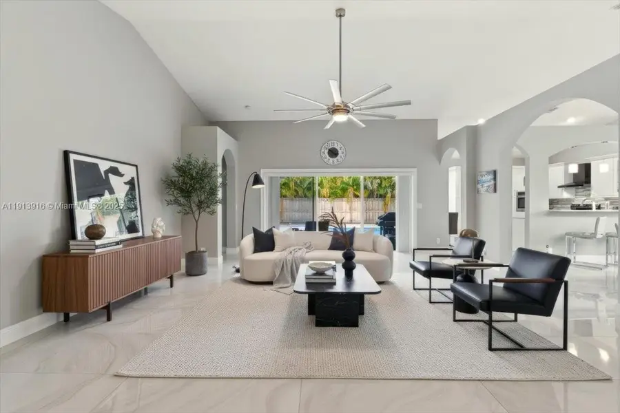 9353 Cove Point Cir, Boynton Beach, FL 33472 - Image #3